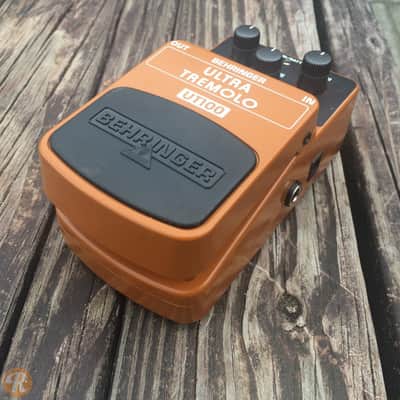 Behringer TP300 Ultra Tremolo/Pan | Reverb