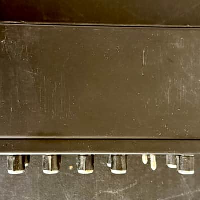 Biamp Model M2/V Electronic Crossover image 9