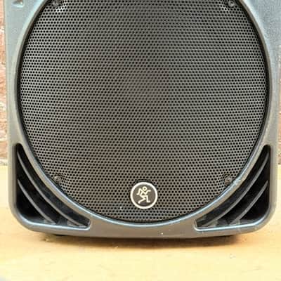 Mackie SRM450 v3 12" 1000W High-Definition Powered Loudspeaker (Single); Floor Example image 4