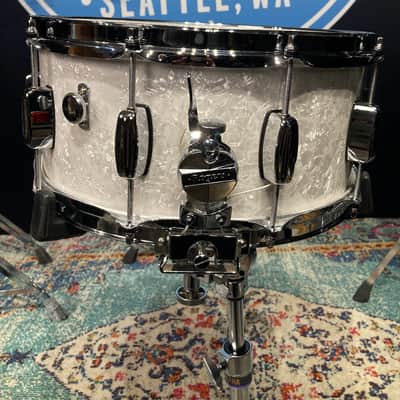 Rogers - 14x6.5" Dyna-Sonic Bread and Butter Lug Snare Drum, Reissue   2010's - White Marine Pearl image 10