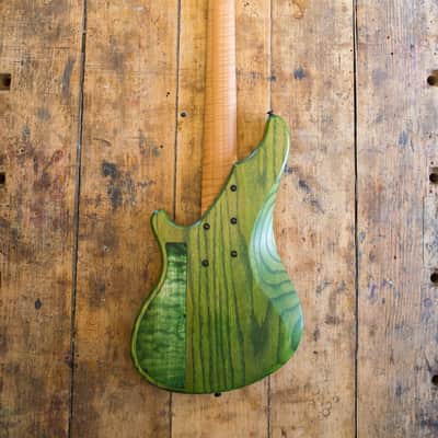 BNJ Guitars Vanguard 5S2 2024 - Green image 2