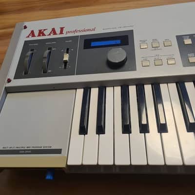 Akai X7000 Sampling Keyboard (GOTEK) 1980s - Silver image 18