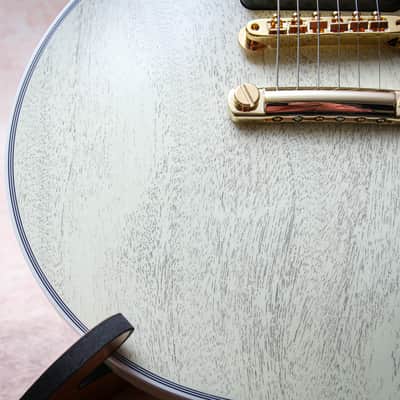 GIBSON USA Custom Shop Historic '54 Dealer Select Les Paul Custom VOS "TV White + Ebony" (2026) image 9