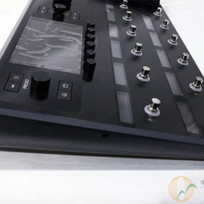LINE 6 HELIX Floor image 3