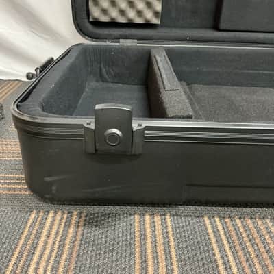 Gator GTSA-KEY76 TSA Series ATA Molded Deep 76-Key Keyboard Case 2010s - Black image 7