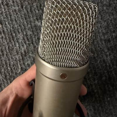 RODE NT1-A Large Diaphragm Cardioid Condenser Microphone 2002 - Present - Silver image 4