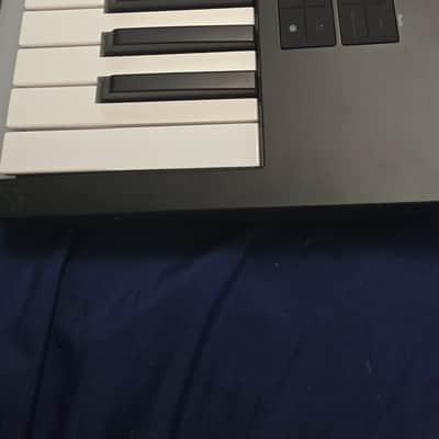 Novation Launchkey 37 MKIV MIDI Keyboard Controller 2024 - Present - Black image 2