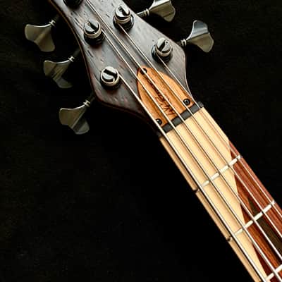 MGbass Desert 5 Strings – Wenge / Mahogany – Neck Through – EMG Electronics image 7