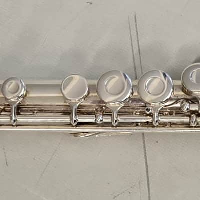 Gemeinhardt 2SP USA Flute W/Case Regulated & Adjusted Ready to Play image 2