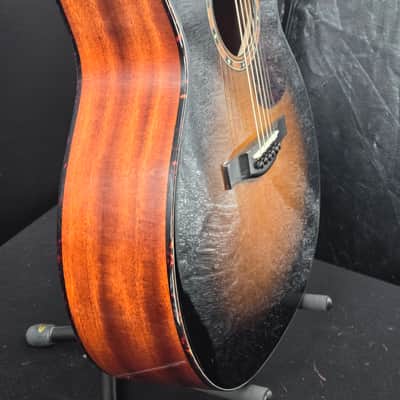 Eastman AC122-2CE-DLX-SB Acoustic Electric Guitar image 3