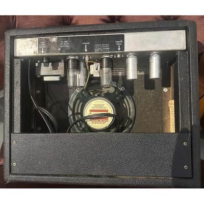 Fender Vintage Vibro Champ 1x8 Tube Combo Guitar Amp (Pre-Owned) image 2