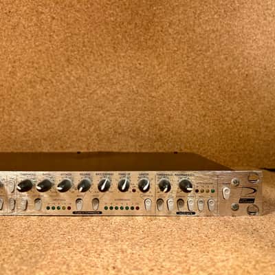 Focusrite Platinum Compounder Stereo Compressor / Gate / Expander – Serviced – Warranty image 10