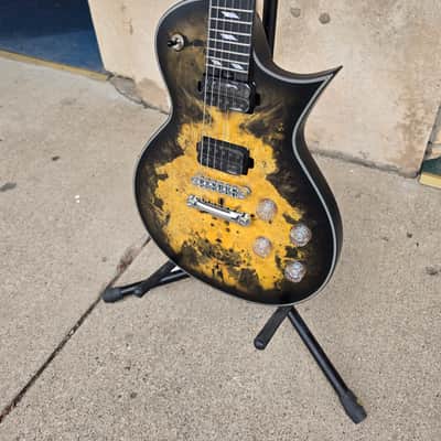 Legator HSC300 PRO Helio Single Cut 2026 - Black/Gold Satin Burl image 4