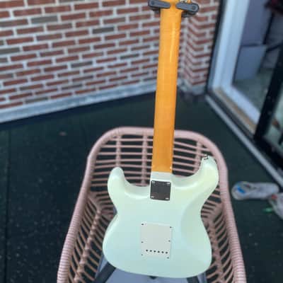 Fender Custom Stratocaster - Olympic white with matching headstock image 9