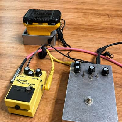 DeWalt 20V Pedalboard Power Supply – Portable Guitar Pedal Power Adapter image 4