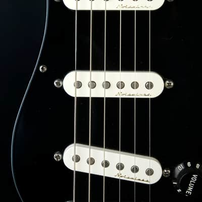MIJ Fender Stratocaster H Series 88-89 - Black image 4