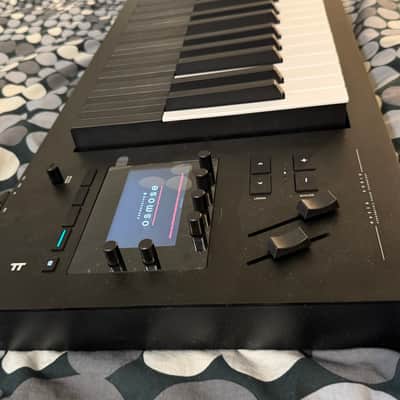 Expressive E Osmose 49-Key 24-Voice Polyphonic Synthesizer (pristine, including cloth cover) image 7