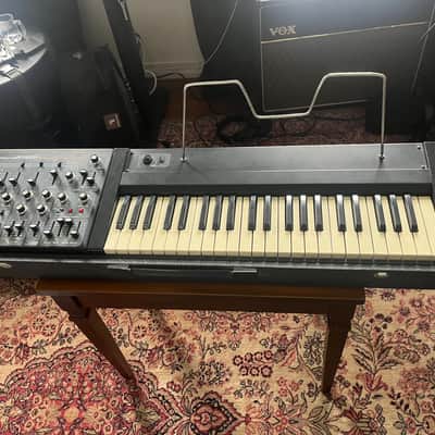 Roland Sh3 image 3