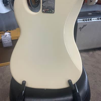 USED - SQUIER Classic Vibe '60s Precision Bass 2019 - Present - Olympic White image 8
