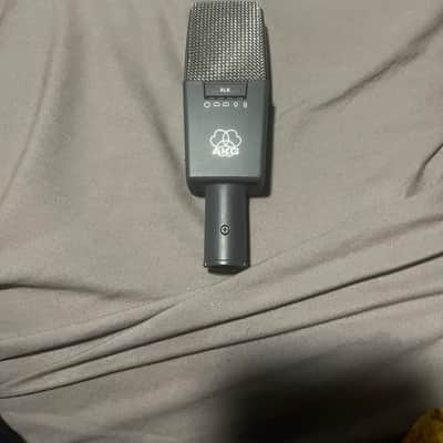 AKG C414 B ULS Large Diaphragm Multipattern Condenser Microphone