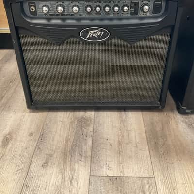 Peavey Vypyr 30-Watt 1x12" Modeling Guitar Combo 2000s - Black image 2