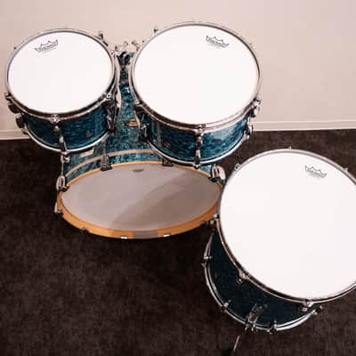 Pearl Masters Maple/Gum Drum Kit #736 Turquoise 22" 10" 12" 16" image 11