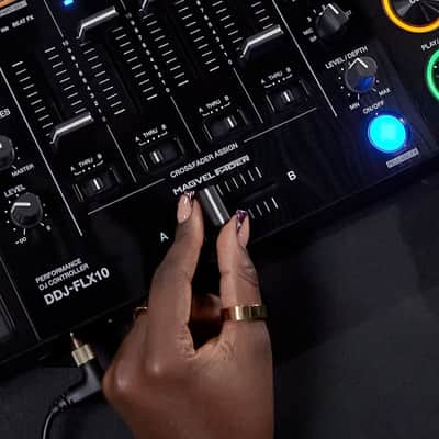 Pioneer DJ DDJ-FLX10 4-Deck DJ Controller with Headliner HL10010 Classic Dual-Tone Flight Case image 5