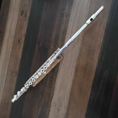 Yamaha YFL-483 (500 series equivalent) Flute – SS Headjoint Open Hole, Inline G, C Foot SN 001680 image 11