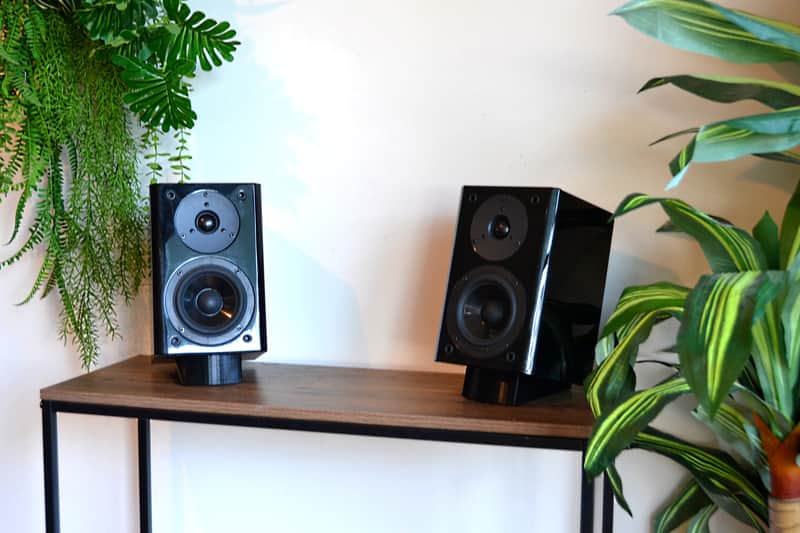 Yamaha NX-E700 2-Way Bookshelf Speakers Piano Black | Reverb