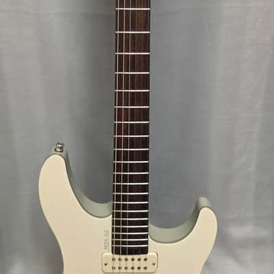 Yamaha RGX A2 - White/Gray image 3