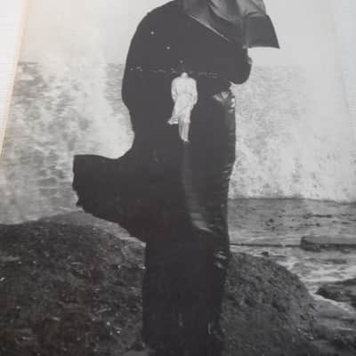 Vintage Mike and the Mechanics Songbook 1989 image 1