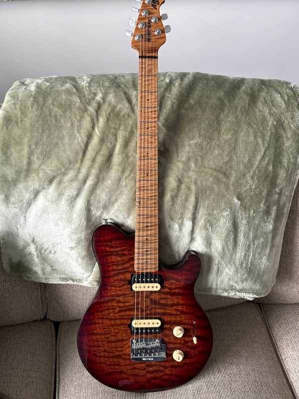 Ernie Ball Music Man Axis Super Sport HH Tremolo