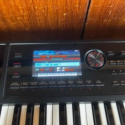 Roland FA-07 Music Workstation w/ gig bag power supply image 4