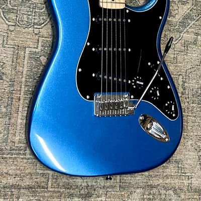 Fender Squier Stratocaster - Blue metallic image 2