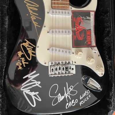 EVH Van Halen 2004 Guitar / Pass / Picks  - Signed by EVH and full band image 3