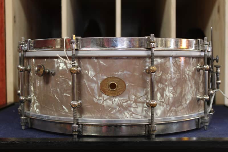 1930s Ludwig and Ludwig 5x14 Professional Model Snare Drum in Lavender Pearl image 1