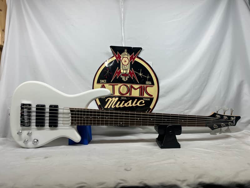 Douglas 6-String Doublecut HH Electric bass