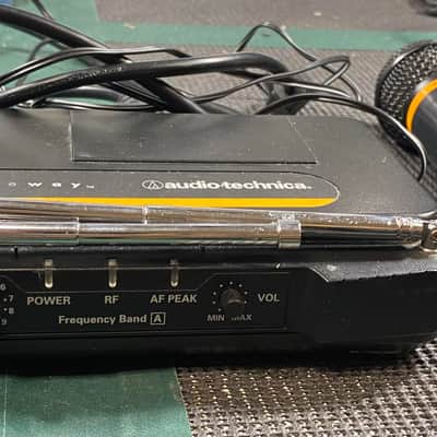 Audio-Technica ATW-R600X - Wireless Microphone System image 2