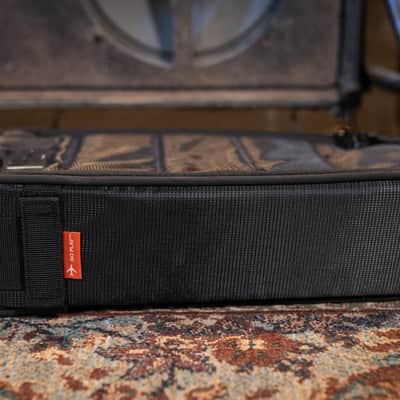 MONO Classic Tick Accessory Case 2.0 Black image 3