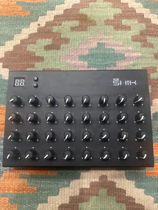 Shik N32B Midi Controller 2024 - Black image 1