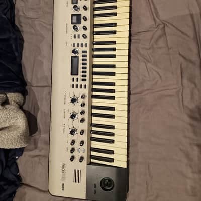 Korg KingKORG 61-Key Analog Modeling Synthesizer 2010s - Black/Tan