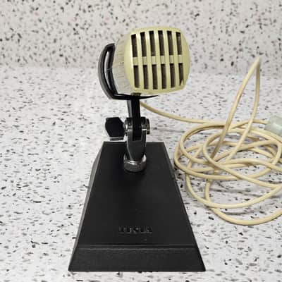 Vintage Microphone Tesla AMD 206L / 3pin connector + holder AYM 104 image 3