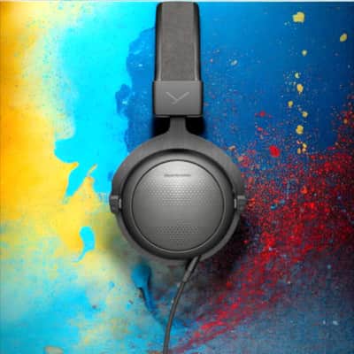 Beyerdynamic T5 (3rd Generation) Closed-Back Audiophile Headphones image 3