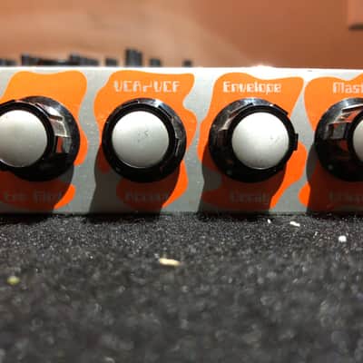 MAM FreeBass FB383 (90s TB303 clone) analog rack bass synth with power supply image 5