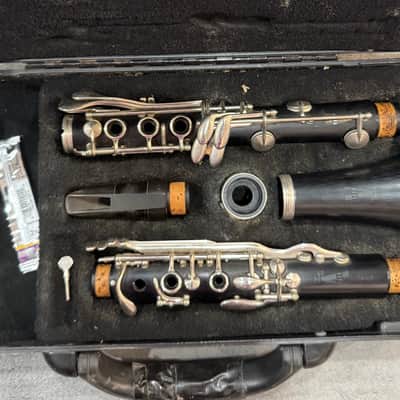 Vito by LeBlanc 7212 Bb Clarinet w/ Case, Mouthpiece & Barrel - Used image 1