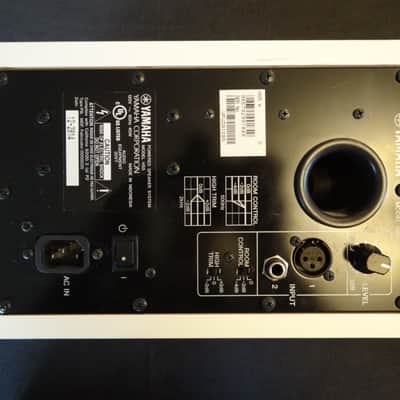 Yamaha HS5 W Powered Studio Monitor - White - Working image 5