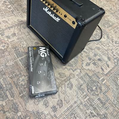 Marshall MG MG30DFX 2-Channel 30-Watt 1x10" Solid State Guitar Combo w/ foot pedal image 8