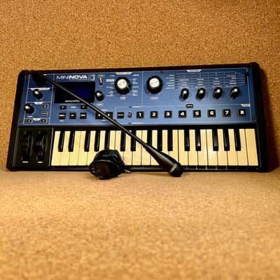 Novation MiniNova 37-Key 18-Voice Synthesizer – With Bag – Warranty