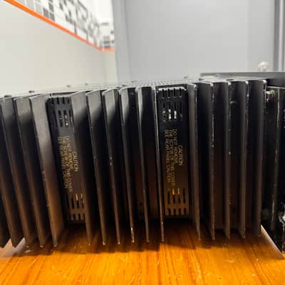 Yamaha P2201 Professional Series Power Amplifier Vintage Rack Amp Made in Japan image 3