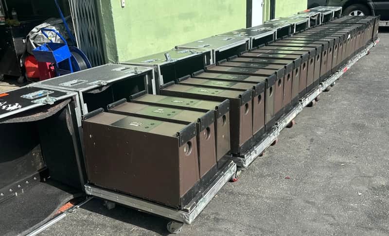L Acoustics Dv- Dosc Line Array Speaker W/ Case (Lot of 3) TRUEHEARTSOUND image 1
